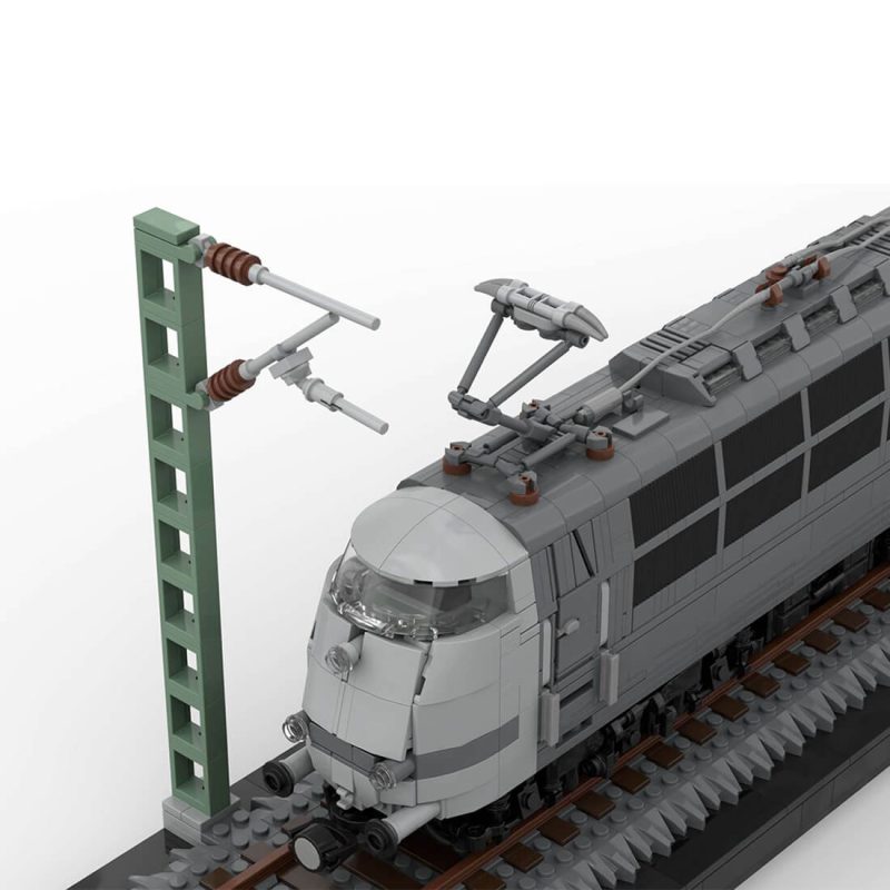BR103 Electric Locomotive Building Blocks Set ( Speed Control Dynamic Version/2578PCS-2601PCS) by StudStation