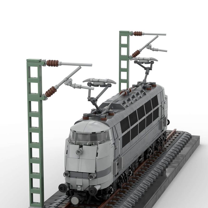 BR103 Electric Locomotive Building Blocks Set ( Speed Control Dynamic Version/2578PCS-2601PCS) by StudStation