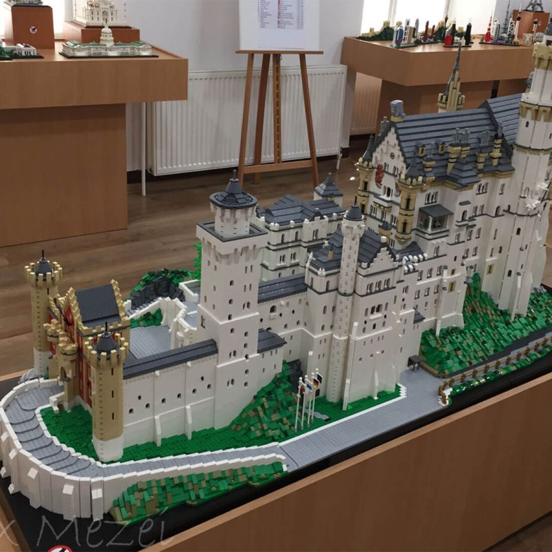 moc-123380-germany-neuschwanstein-castle
