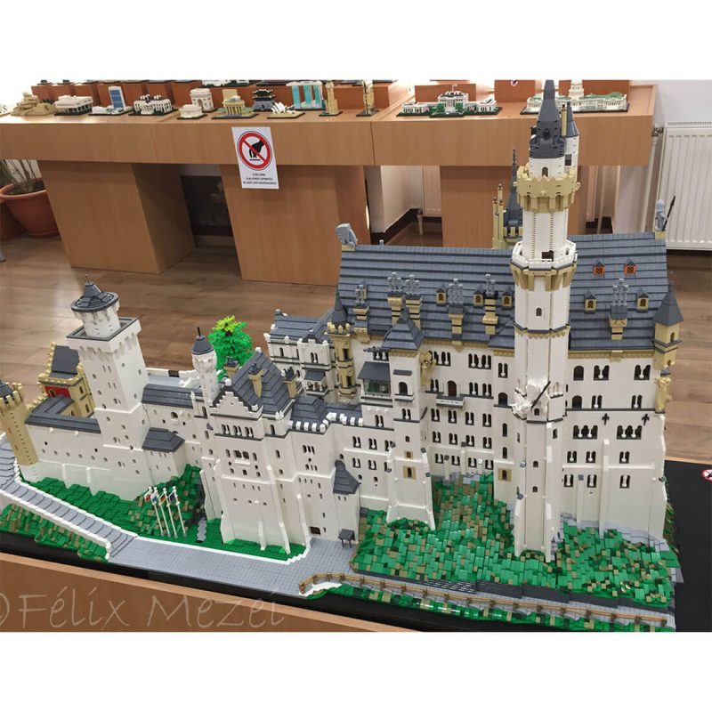moc-123380-germany-neuschwanstein-castle